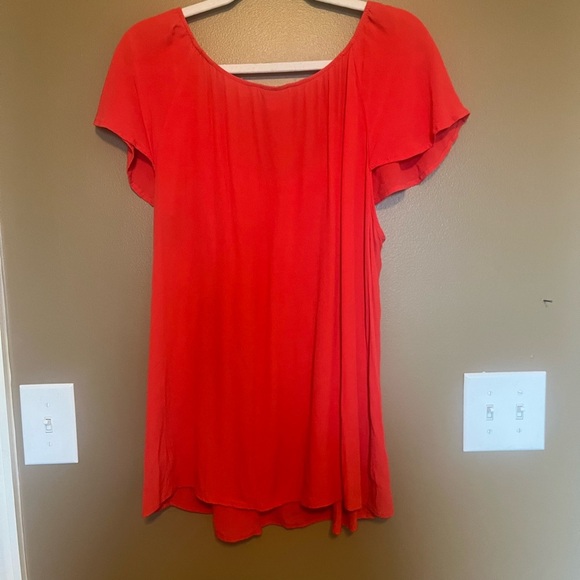 Torrid Red Flutter Sleeve Relaxed Fit Flowy Top Size 2 - Picture 6 of 9
